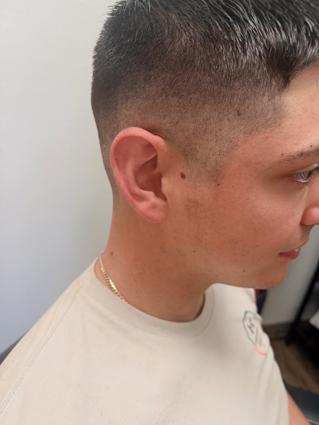 Textured crop haircut by Amber